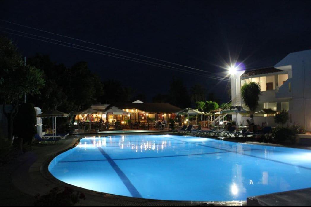 Hotel Asteria Ágios Kírykos Exterior foto